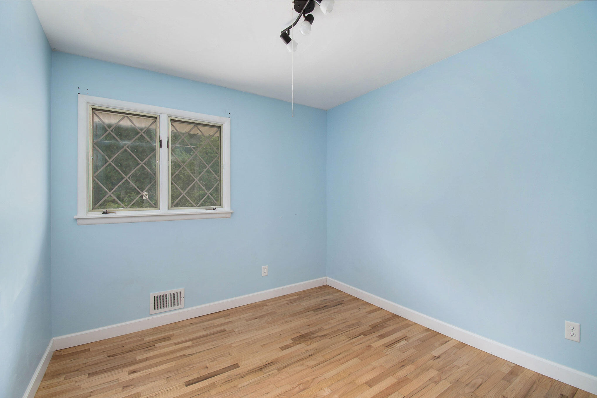 Richland, Michigan 49083, United States, 4 Bedrooms Bedrooms, ,3 BathroomsBathrooms,Residential,Active,166390