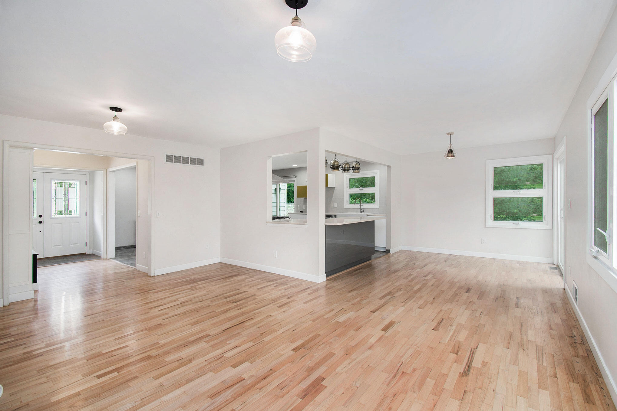 Richland, Michigan 49083, United States, 4 Bedrooms Bedrooms, ,3 BathroomsBathrooms,Residential,Active,166390