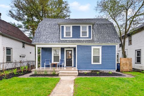 Photo of 842 Hall Street SE, Grand Rapids, MI 49507 (MLS # 26019012)