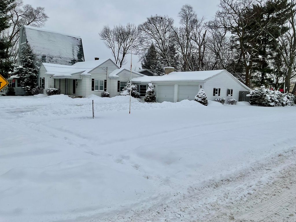 Photo of 4432 Pinehurst Avenue SW, Wyoming, MI 49548 (MLS # 26002761)