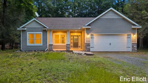 Photo of 4434 N Pine Avenue, Mears, MI 49436 (MLS # 26036644)
