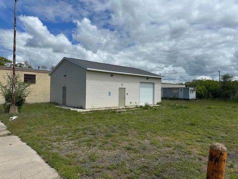 Photo of 1984 Jefferson Street, Muskegon, MI 49441 (MLS # 26013747)