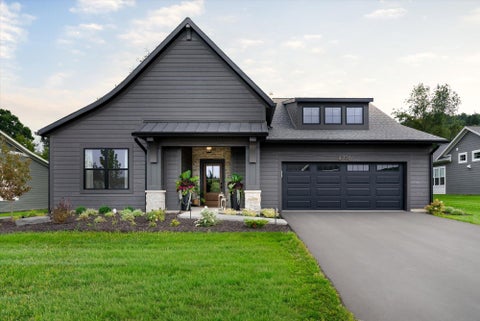 Photo for 4704 Knapp Bluff Drive NE