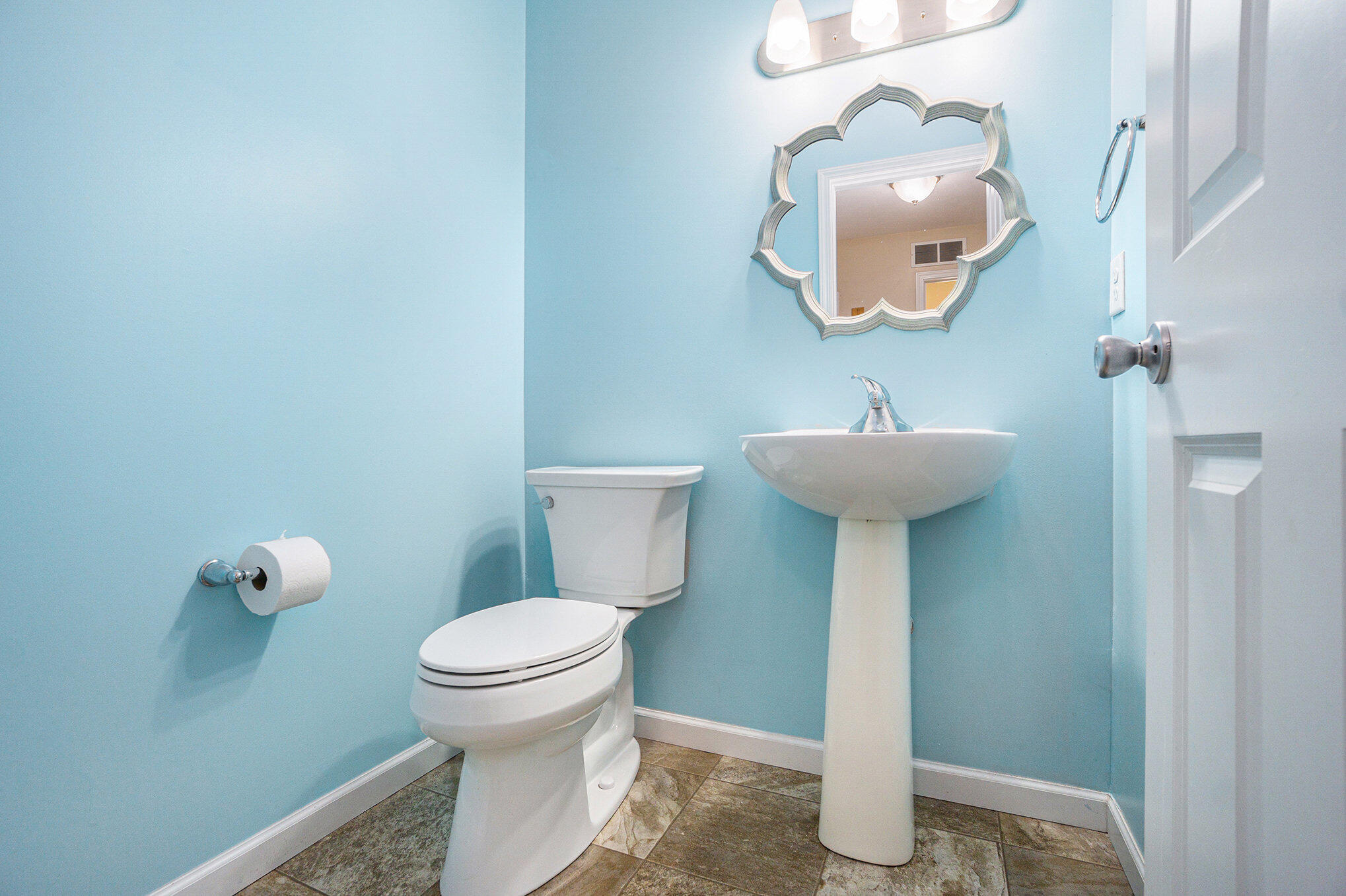 Kalamazoo, Michigan 49048, United States, 4 Bedrooms Bedrooms, ,3 BathroomsBathrooms,Residential,Active,209760