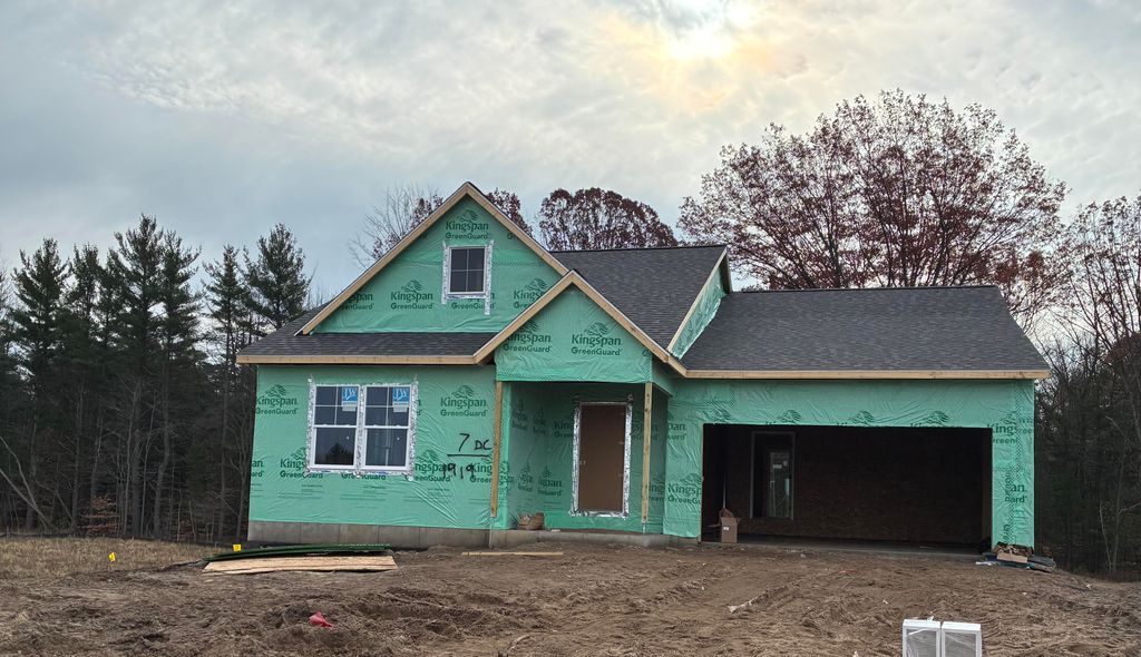 Photo of 1919 Lowe Drive, Spring Lake, MI 49456 (MLS # 25045219)