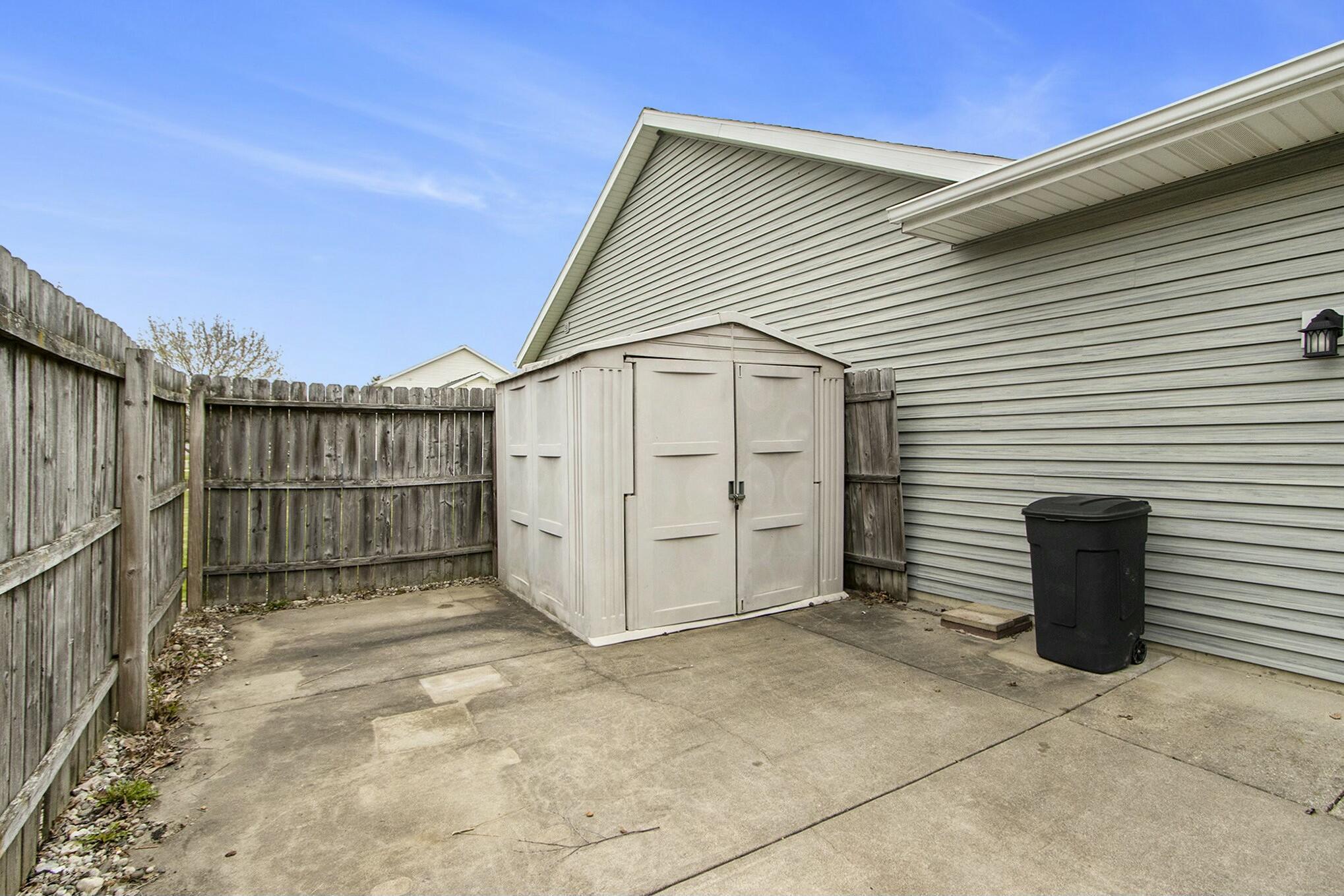 Schoolcraft, Michigan 49087, United States, 4 Bedrooms Bedrooms, ,4 BathroomsBathrooms,Residential,Pending,112126