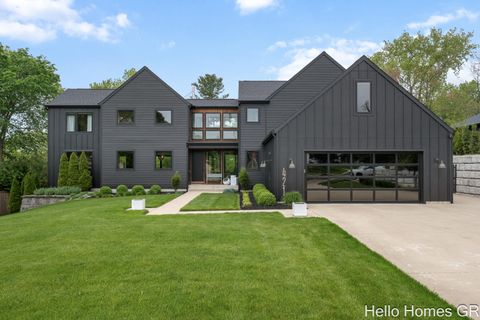 421 Manhattan Road SE East Grand Rapids MI 49506