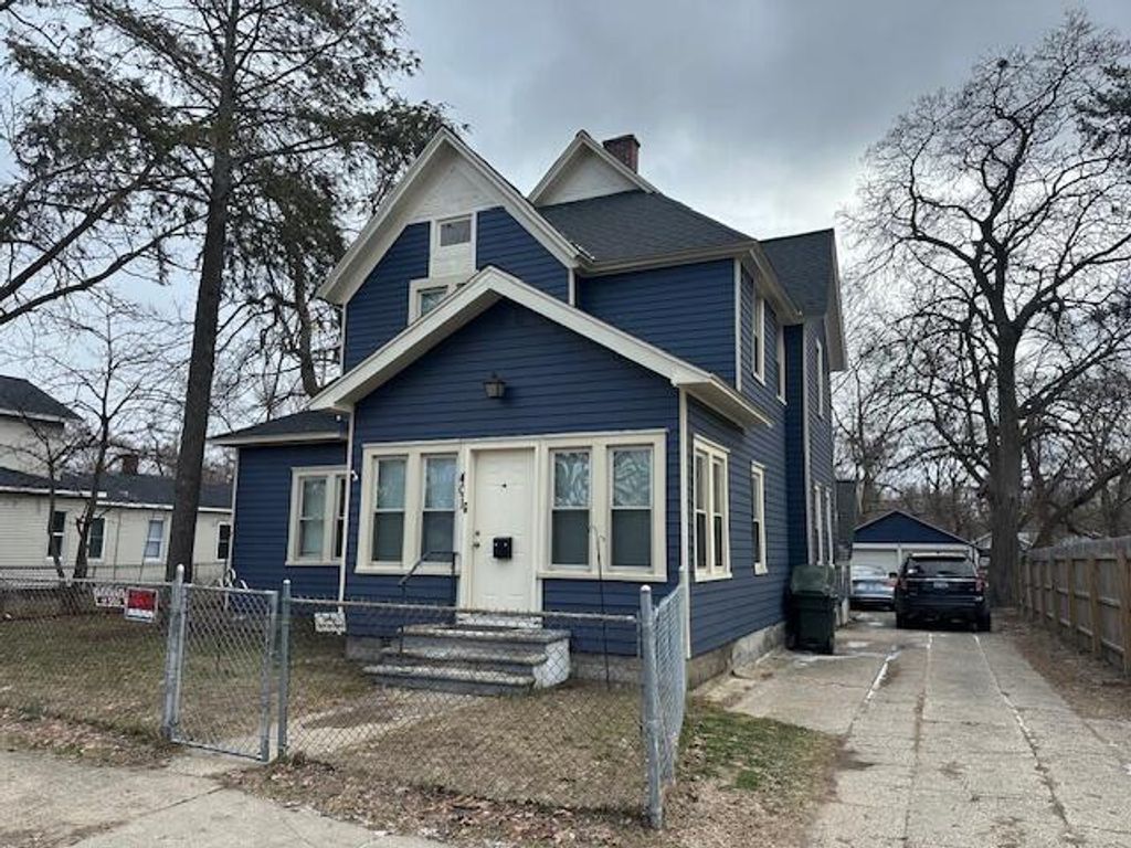 Photo of 401 Monroe Avenue, Muskegon, MI 49441 (MLS # 26002491)