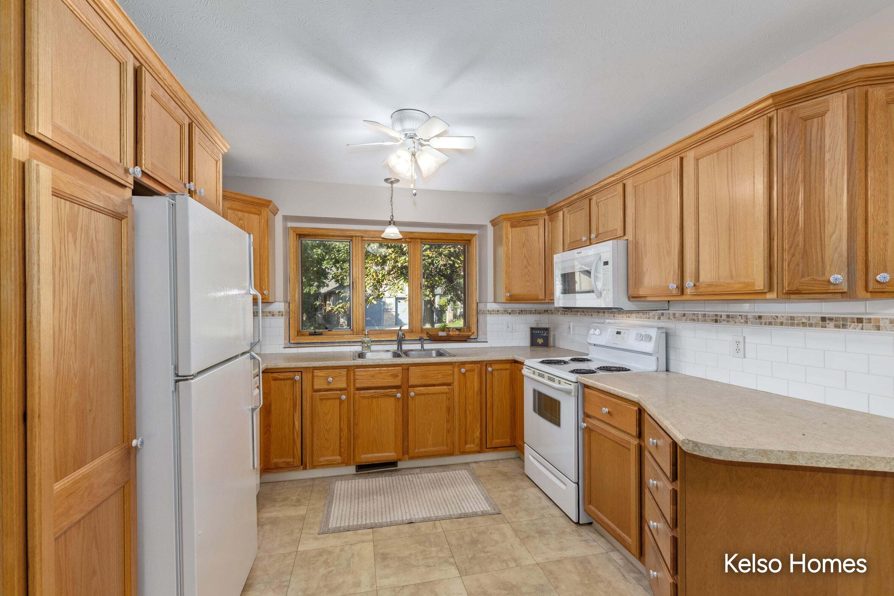 3007 Kay Drive SE