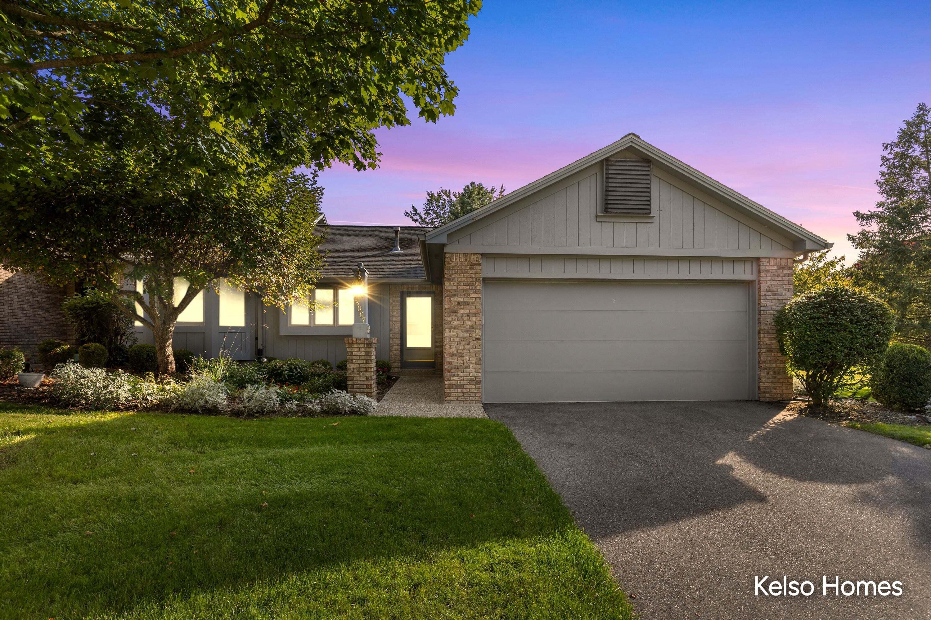 3007 Kay Drive SE