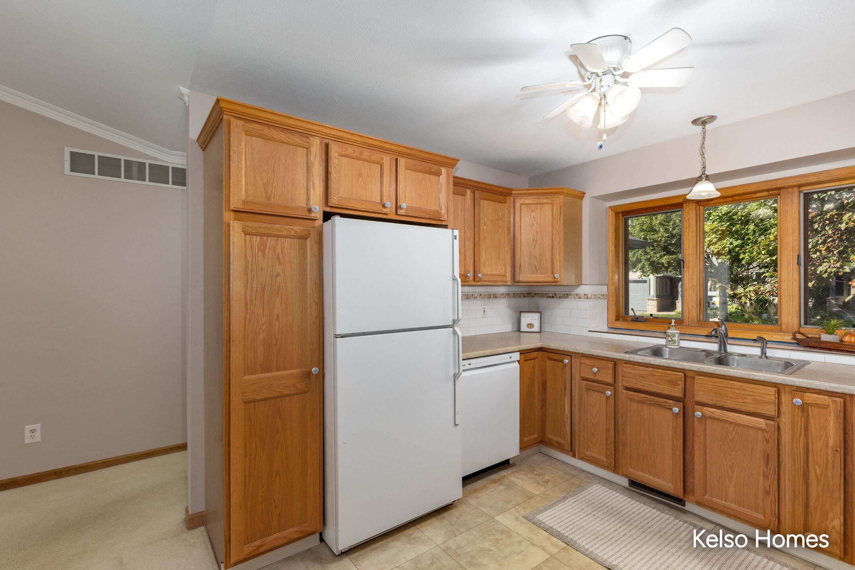 3007 Kay Drive SE