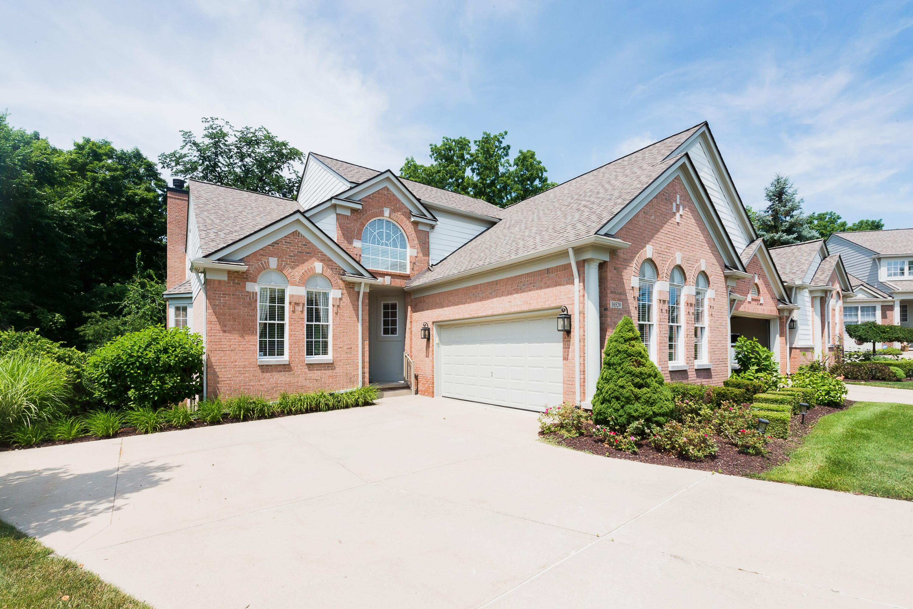16529 Cottonwood Court