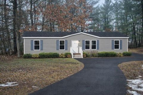 Photo of 8650 Paw Paw Trail, Howard City, MI 49329 (MLS # 26006533)