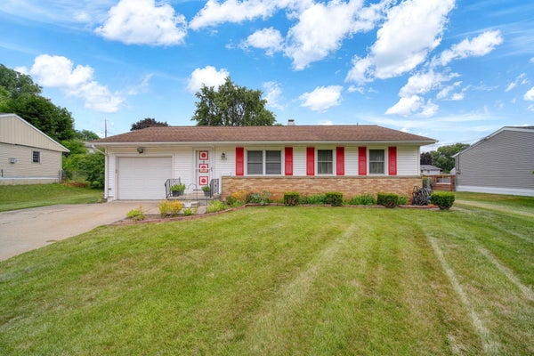 5574 DOGWOOD ST, JACKSON, MI 49201 - Image 489f68b0a4ae5aaf272e55ec0b4eb9cb/35140957