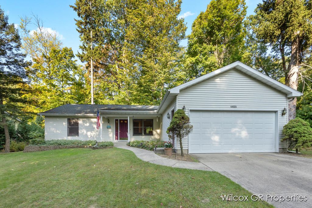 Photo of 6835 Homestead Drive NE, Rockford, MI 49341 (MLS # 25048182)