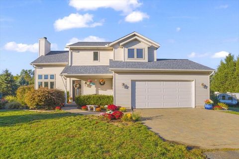 Photo of 3123 140th Avenue, Dorr, MI 49323 (MLS # 25058044)