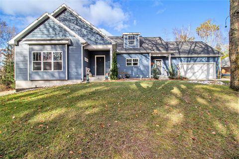 Photo of 6774 Mears Road, Ludington, MI 49431 (MLS # 26021022)
