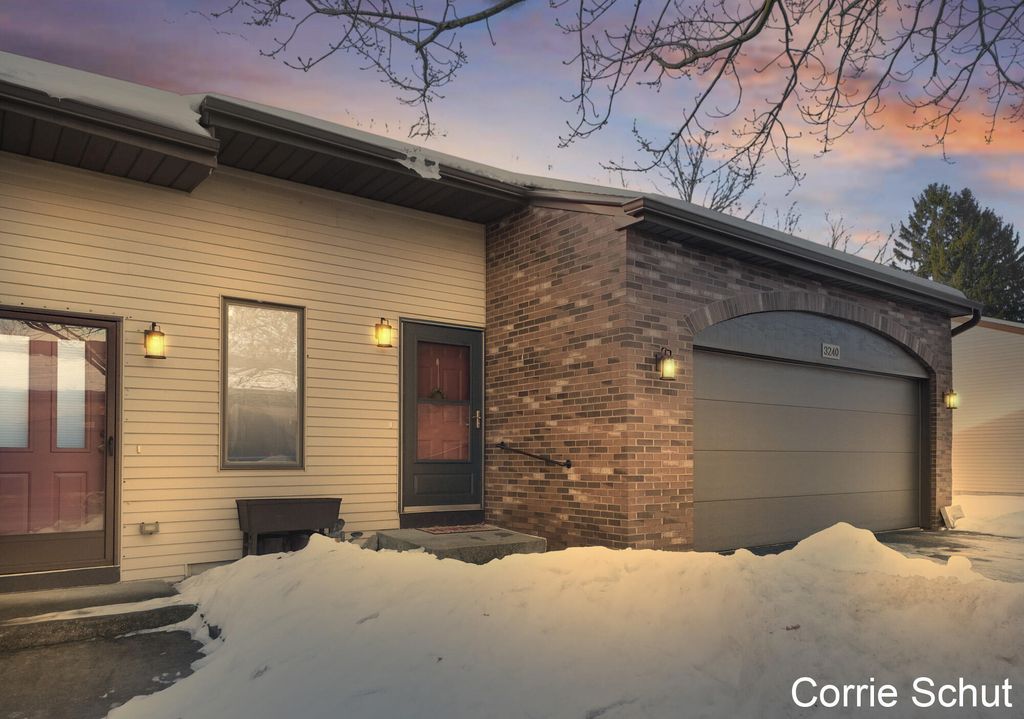 Photo of 3240 Arrowhead Arms Court SW, Grandville, MI 49418 (MLS # 26005806)