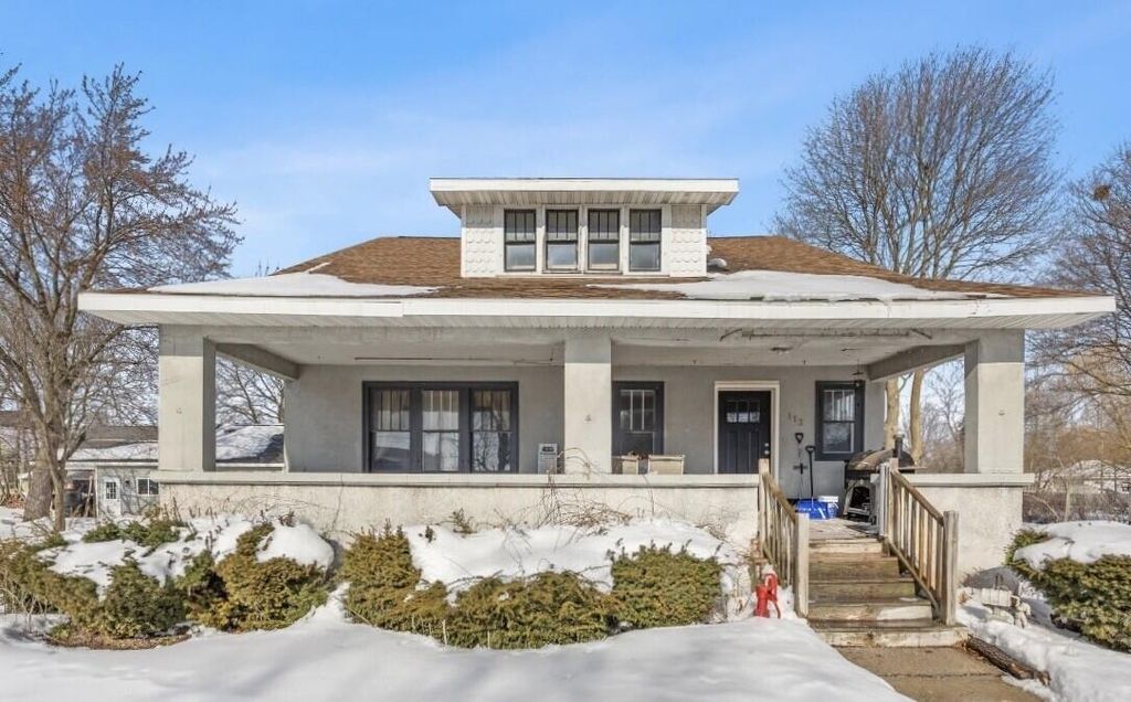 Photo of 113 Powers Street, Cadillac, MI 49601 (MLS # 26005090)