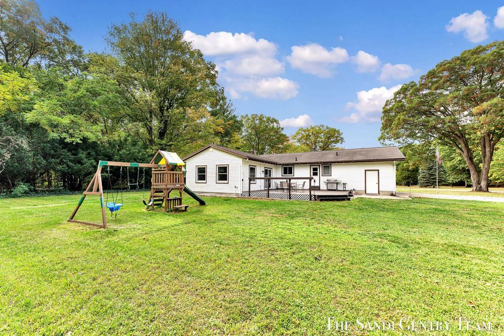 Photo of 6890 14th Street, Spring Lake, MI 49456 (MLS # 25053710)