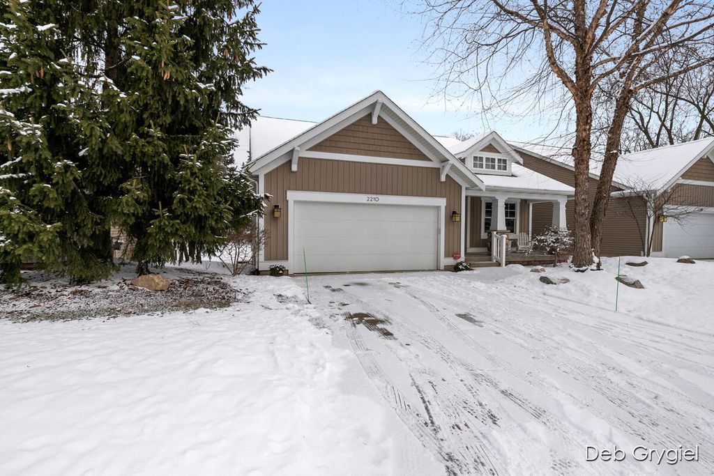 Photo of 2210 N Greenstone Drive SE #5, Grand Rapids, MI 49546 (MLS # 23002820)