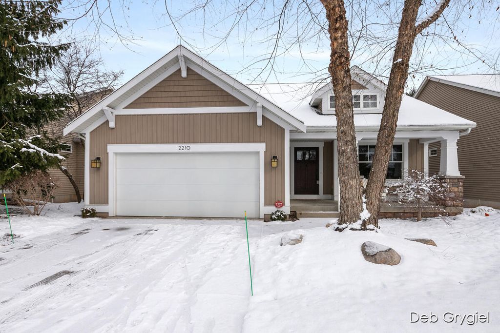 Photo of 2210 N Greenstone Drive SE #5, Grand Rapids, MI 49546 (MLS # 23002820)