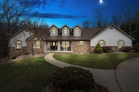 66741 Maple Wood Drive Edwardsburg MI 49112