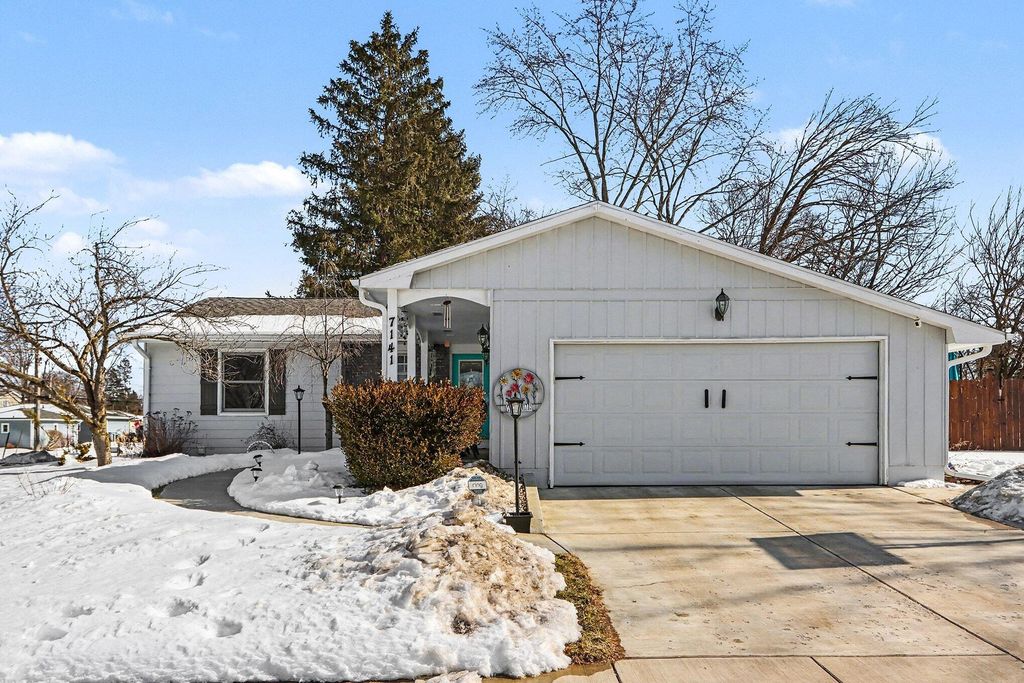 Photo of 7141 Carlsbrook Lane, Portage, MI 49024 (MLS # 26005893)