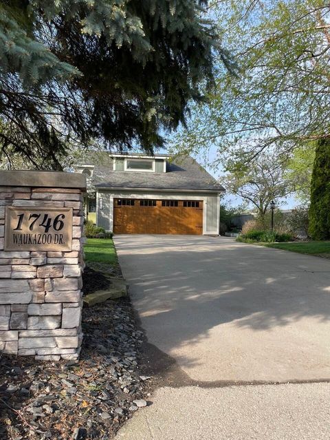 1746 Waukazoo Drive Holland MI 49424