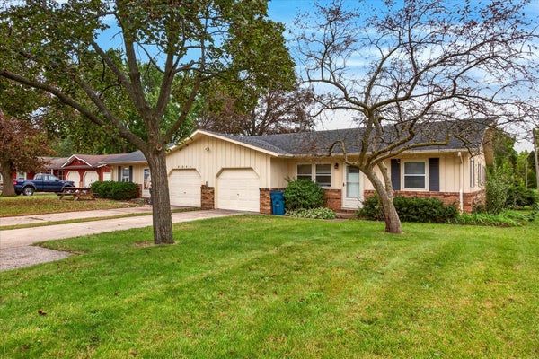 2252 JEFFREY ST, STEVENSVILLE, MI 49127 - Image 4a8e56f06b539747d2b1d01e75d1a270/315458069
