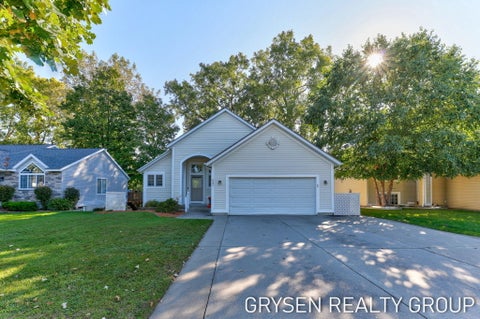 Photo for 642 Clover Ridge Avenue NW