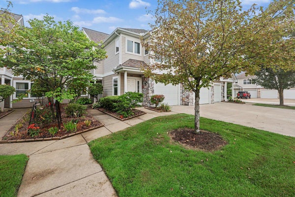 743 CREEKSTONE LN, CHELSEA, MI 48118 - Image 4a9fbecdc3fef11d68006fe466bee19e/3144137175