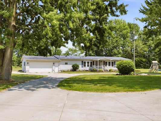 6940 PERRY RD, BROCKWAY, MI 48097 - Image 4aaa26b2a2435d91d36ed6144a098a6a/4292854112