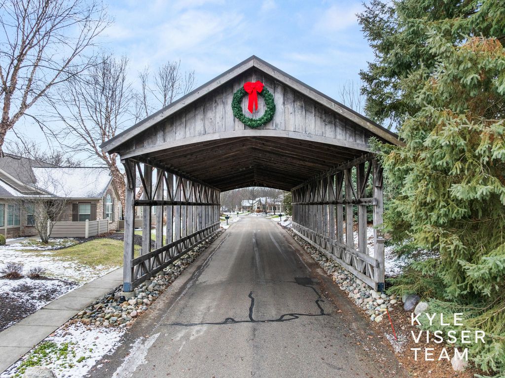 Photo of 1010 Bridge Crest Drive SE, Ada, MI 49301 (MLS # 26003600)