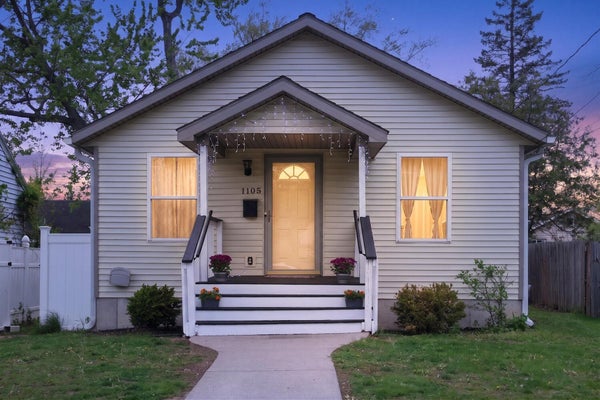 1105 HAZEN ST SE, GRAND RAPIDS, MI 49507 - Image 4ad5222ce304c77016bc0ff37cf6572a/1891451567
