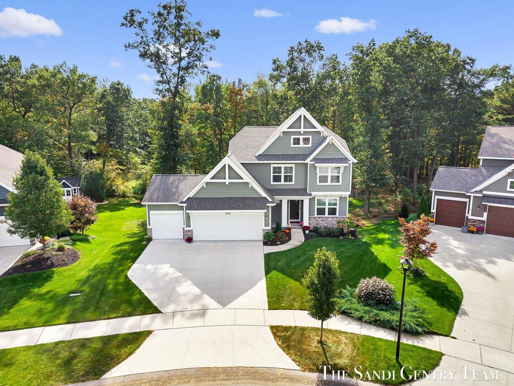 Photo of 16682 Spring Tree Drive, Spring Lake, MI 49456 (MLS # 25051526)