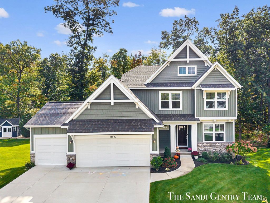Photo of 16682 Spring Tree Drive, Spring Lake, MI 49456 (MLS # 25051526)