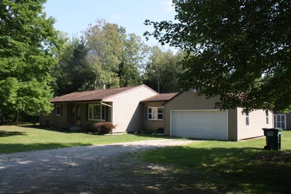 1807 W River Road Muskegon MI 49445
