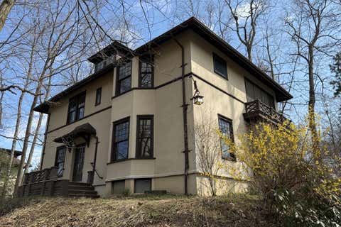 Photo for 1930 Cambridge Road