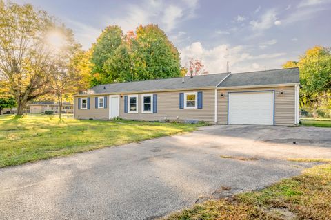 150 Hunter Drive, Benton Harbor, MI 49022 - MLS#: 25019313