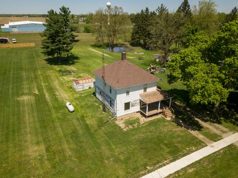 402 W Center Street, Waldron, MI 49288 - MLS#: 25022068