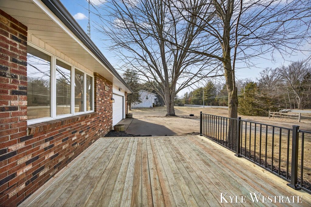 Photo of 1763 E Pontaluna Road, Spring Lake, MI 49456 (MLS # 26008330)