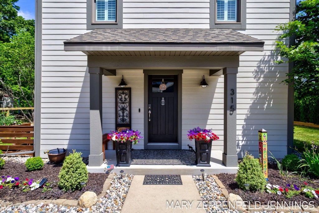 Photo of 315 Rachaels Way, Spring Lake, MI 49456 (MLS # 26026870)