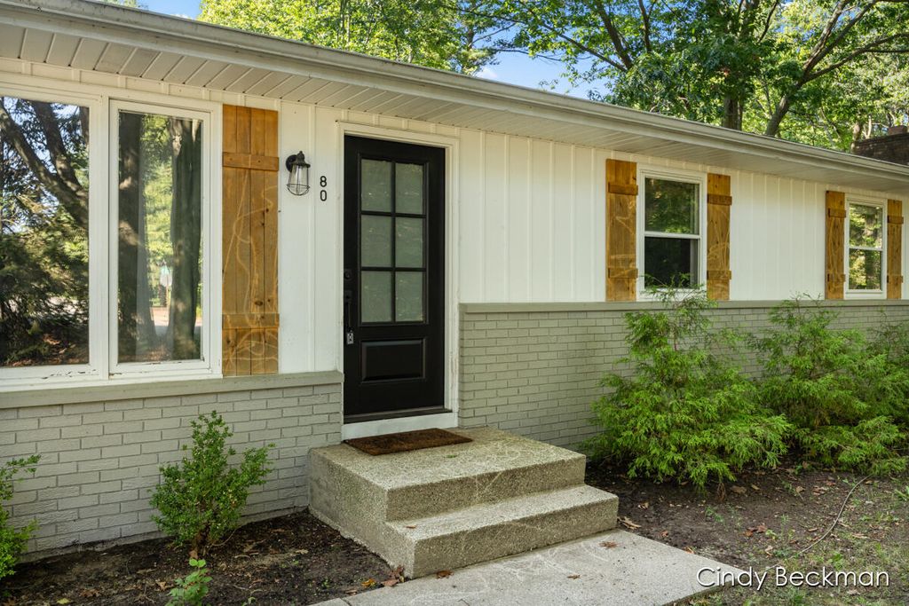 Photo of 80 S 168th Avenue, Holland, MI 49424 (MLS # 25050246)