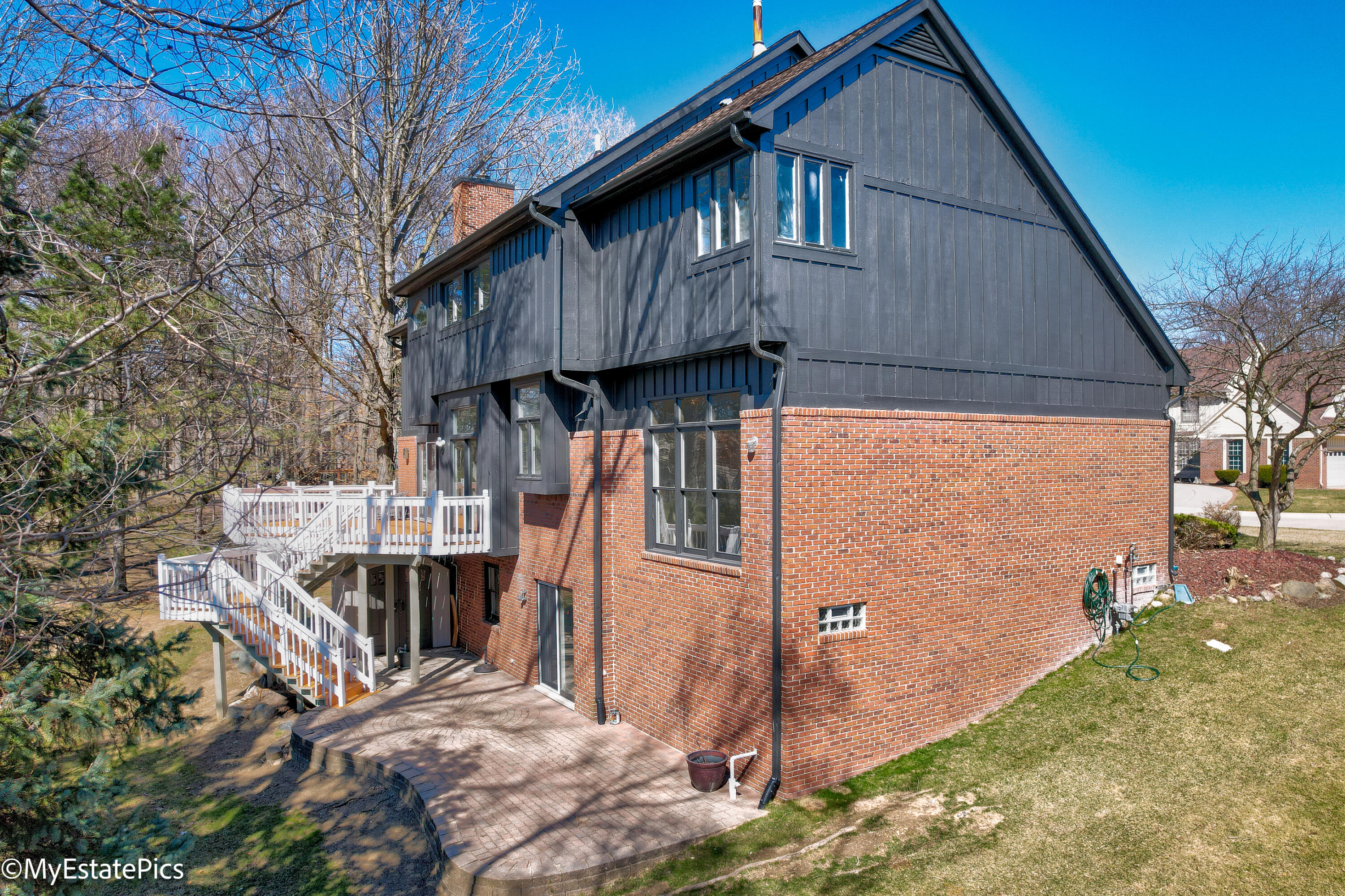 28311 Golf Pointe Boulevard