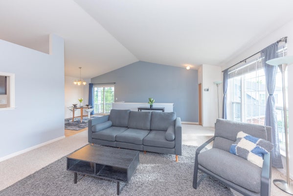 1104 RIVERSEDGE DR, SALINE, MI 48176 - Image 4cf17c53fabbe908b82b64ab55c28d8d/3484267863