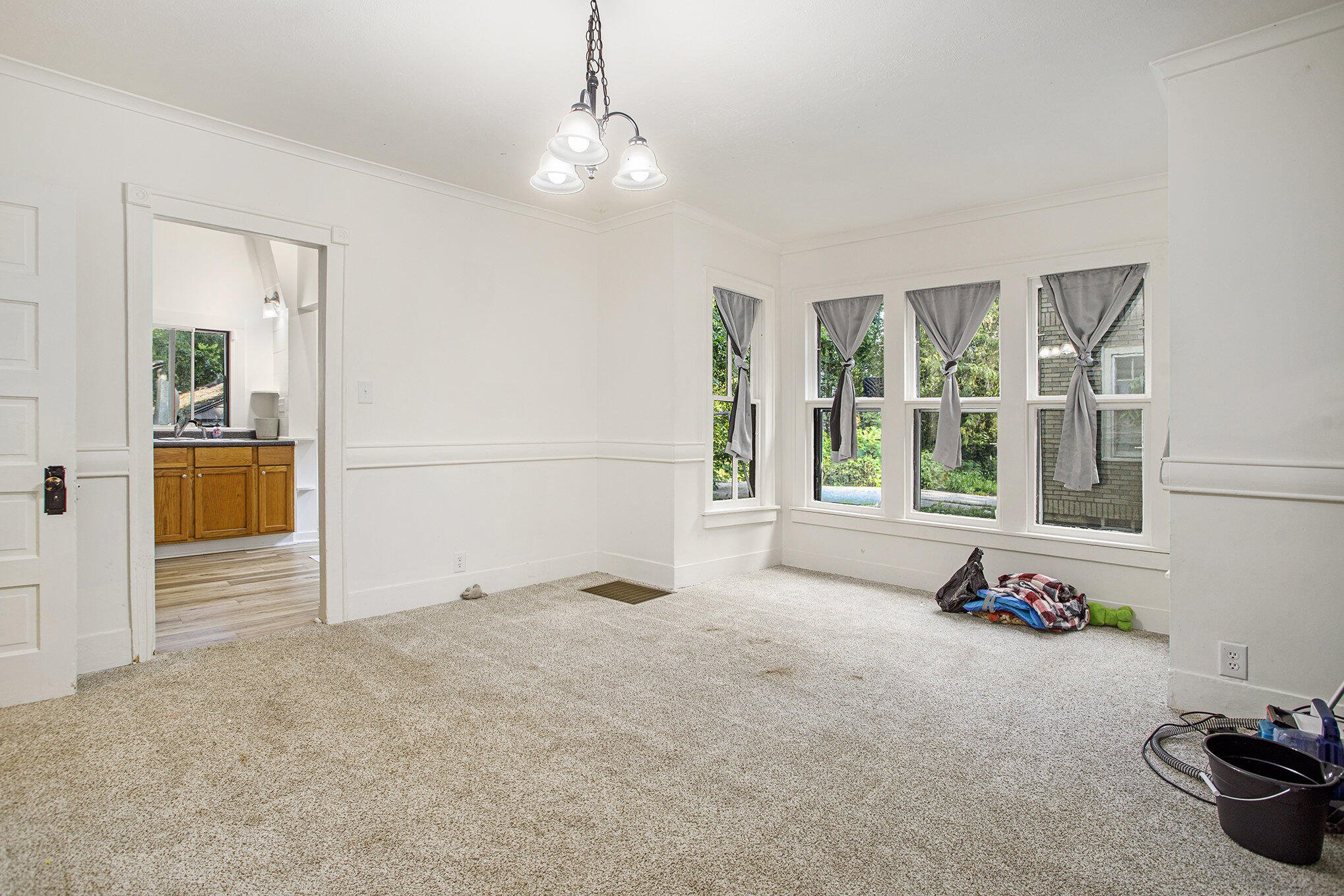 Kalamazoo, Michigan 49007, United States, 3 Bedrooms Bedrooms, ,1 BathroomBathrooms,Residential,Active,168652