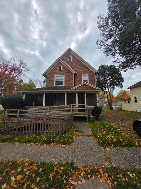 Photo of 113 W Walnut Street, Albion, MI 49224 (MLS # 25056711)
