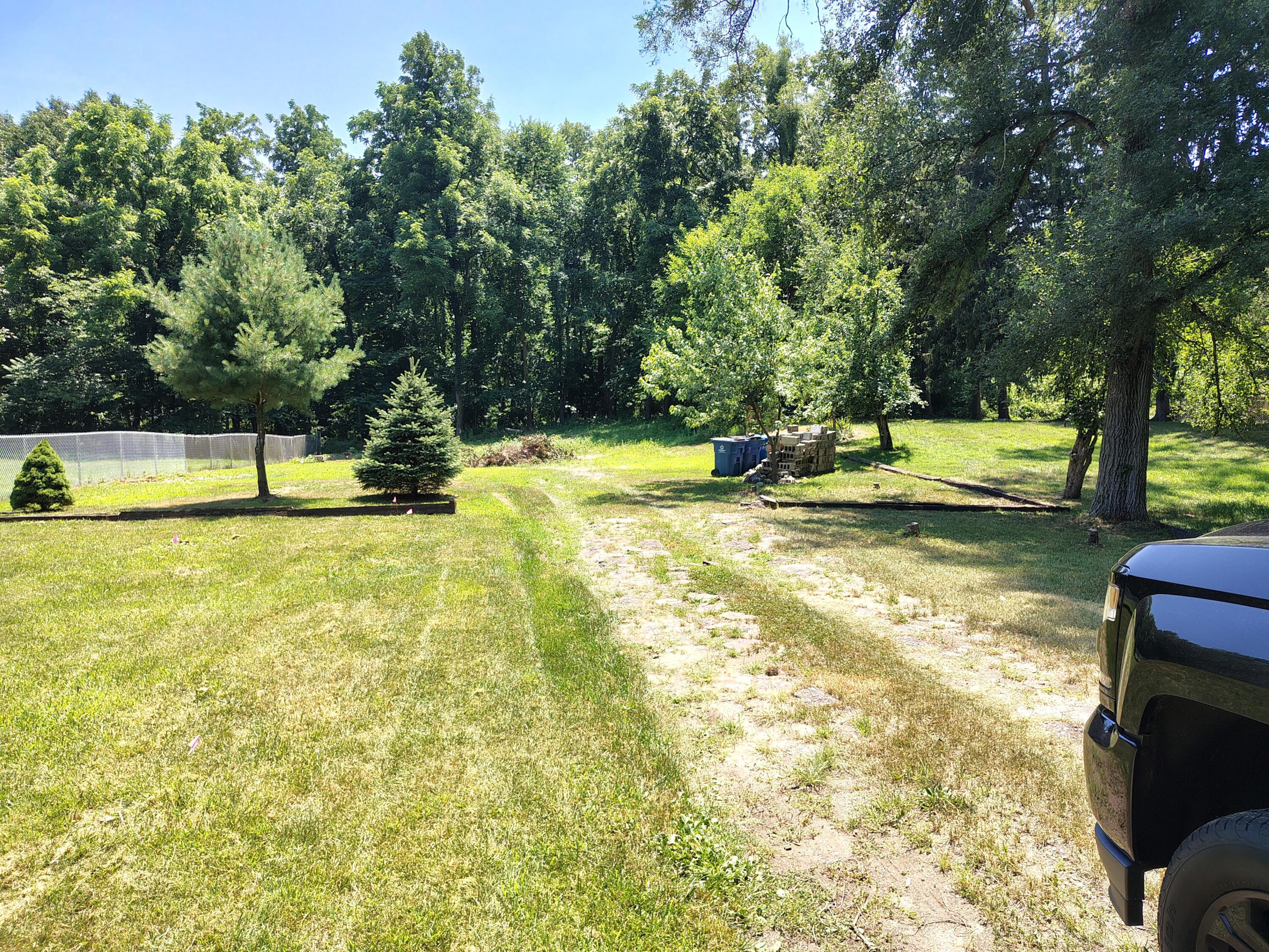 Photo 1 of 4 — 211 Waubascon Road, Battle Creek, MI 49037