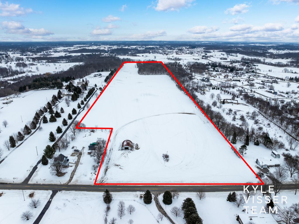 Photo of 1884 8th Avenue SW, Byron Center, MI 49315 (MLS # 26005170)